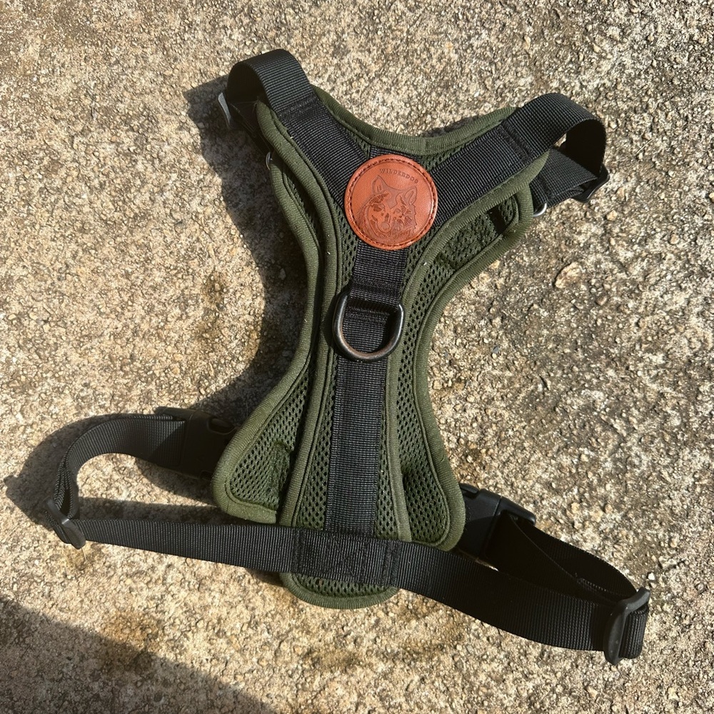 Wilderdog Harness in color Olive